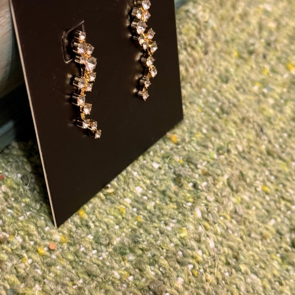NWT BAUBLEBAR Farah Ear Crawlers Rhinestone Dangle Earrings Gold Tone - Picture 3 of 5